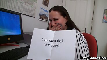 Арабски XXX porno lizane студентка Mia Khalifa с лъжица в Skewl
