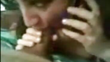 Brazzers: Рейчъл Стар се обажда от горещата lizane na pytka линия за секс на PornHD