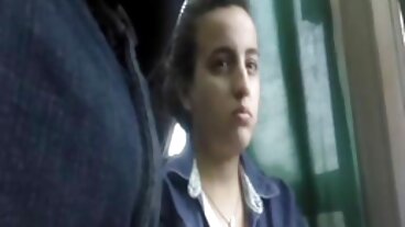 Дълбоко лесбийки порно гърло и кучешки стил в W?rk BANGBROS