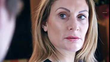 Измамницата Джия Пейдж porno klipove hd има Bootey, за която да умре!