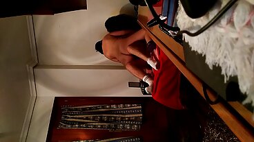 Две блондинки се ближат, смучат и се чукат amatiori porno